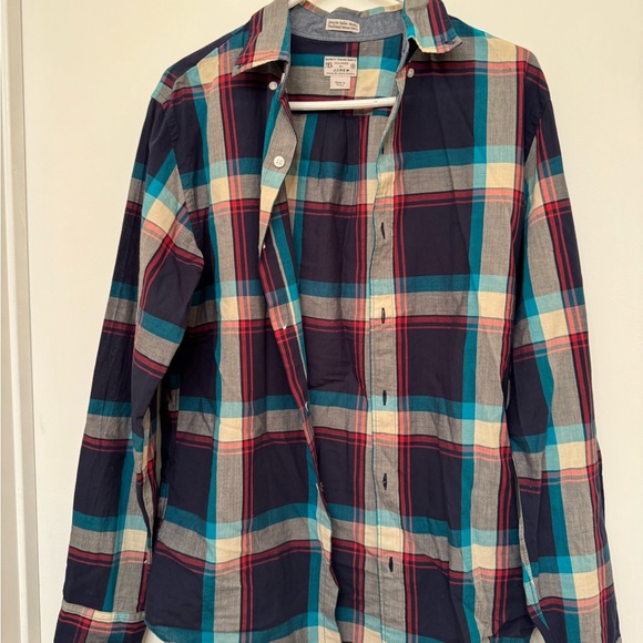 JC crew size small, button-down blue, grey red slightly used. - Picture 4 of 5